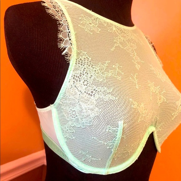 Sold Victoria’s Secret bralette - Picture 2 of 8